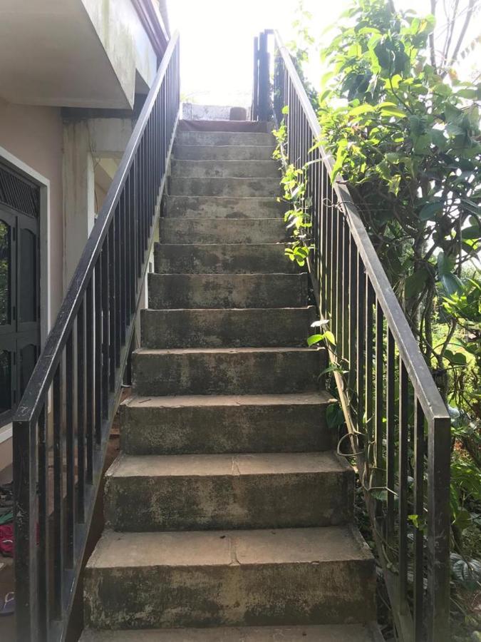 H S Home Stay Kandy Exterior photo